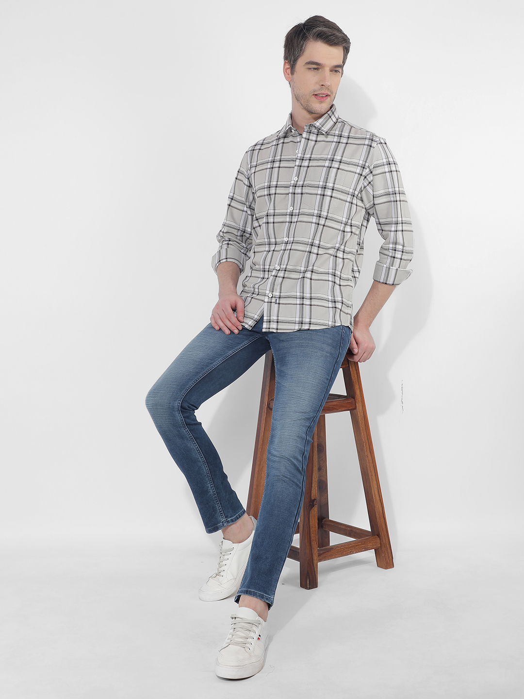 Numero Uno Men Checkered Grey Shirt